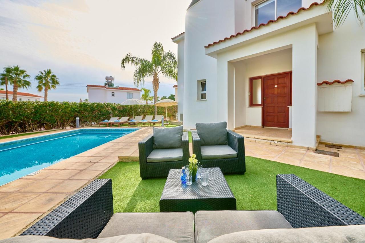 Villa Haven By Ezoria Villas Coral Bay Exterior photo